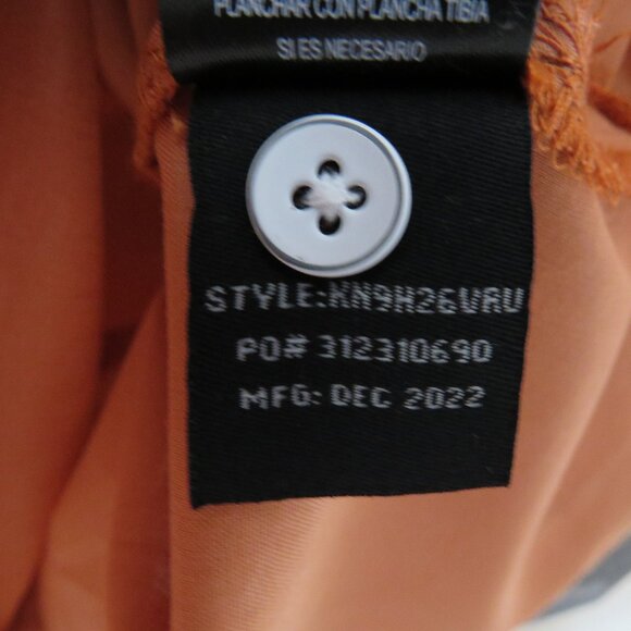 Kenneth Cole* Men's Short Sleeve Button Down Straight Hem Shirt~ Size Medium - Picture 13 of 13